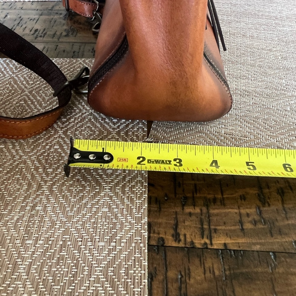 Women's Vintage Leather Backpack, New Buckle School Bag. - Picture 11 of 13